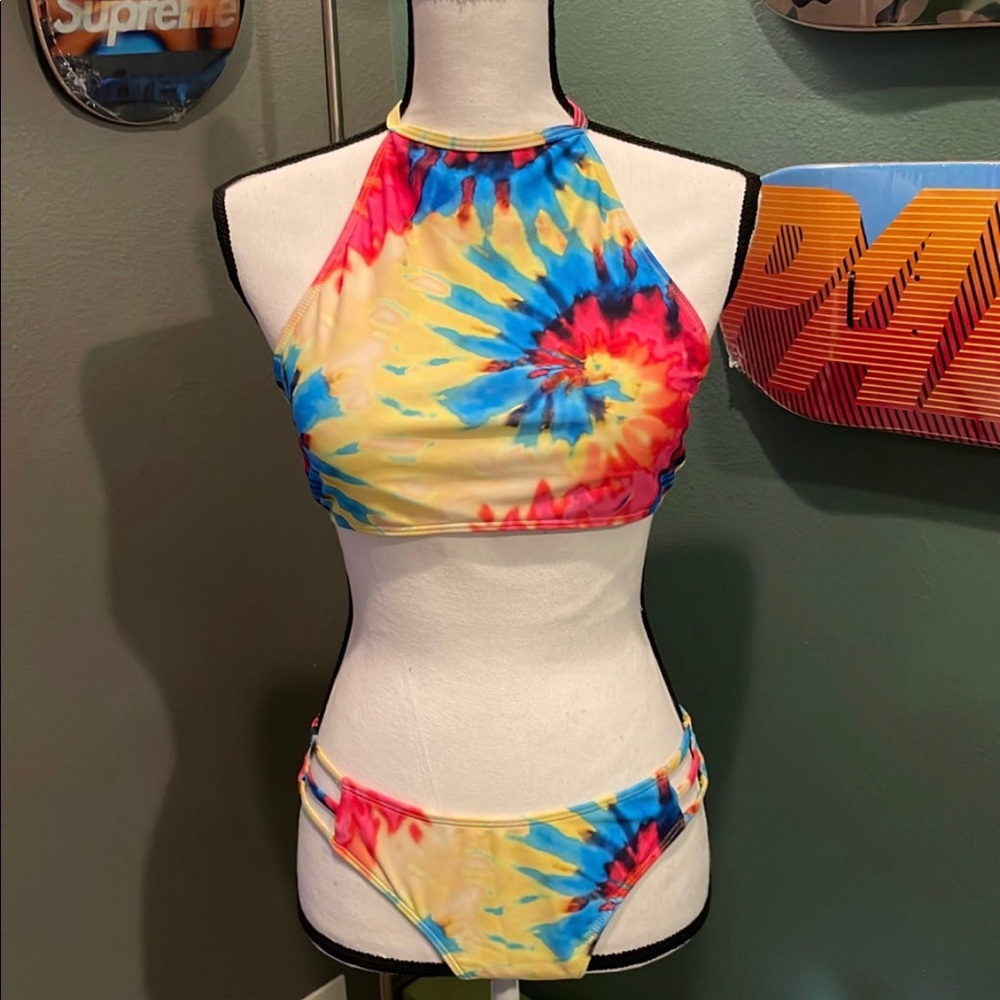 Two Piece Bikini Tie-Dye Size Large Padded Top Hard to Find New With Tags!
